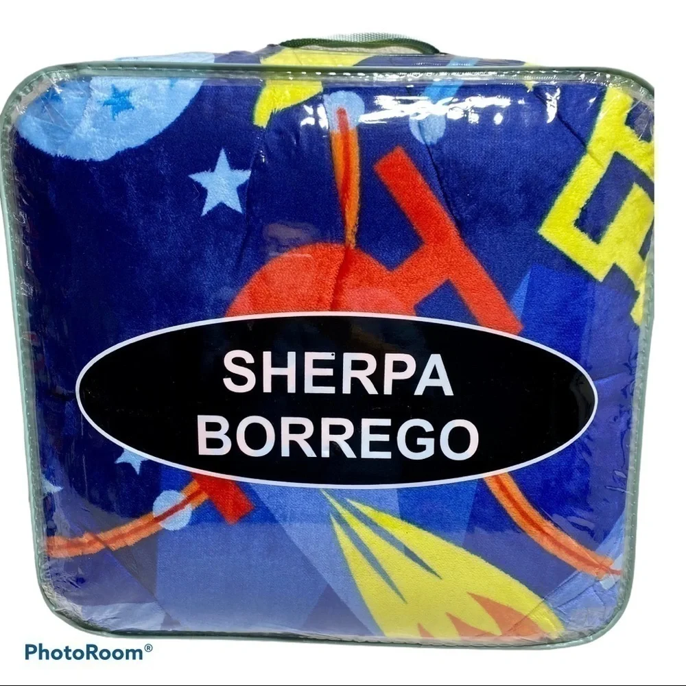 ⚡️ BNWT Twin Space Rocket Quilted Sherpa Blanket Set ⚡️